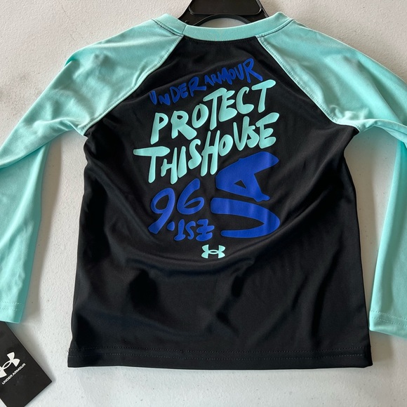 Under Armour NWT Boys Long Sleeve Shirt, sizes 2T-4 - Picture 2 of 2